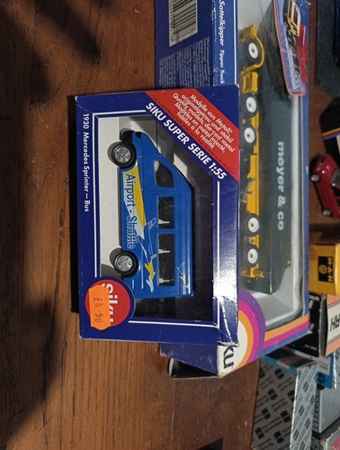Boxed model siku 1930 mercedes - siku,
