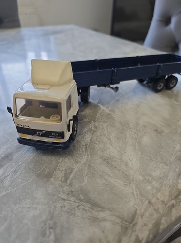 Vintage siku volvo fl7 - vintage, tractor